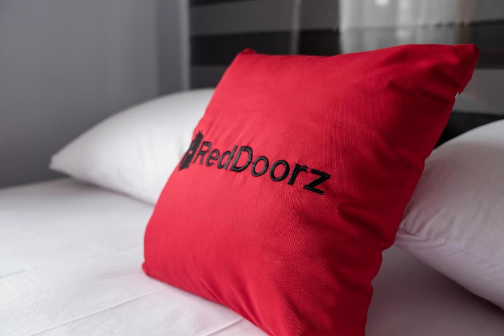 Reddoorz Near Supermall Karawaci 2 Tangerang Eksteriør bilde